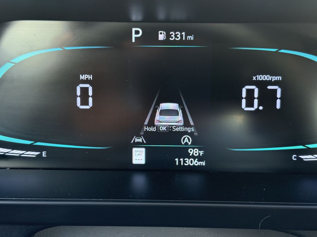 2025 Hyundai Elantra Image 18