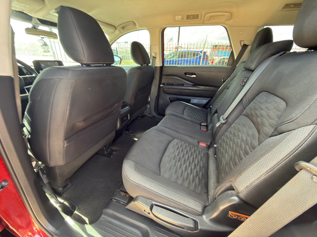 2022 Nissan Pathfinder Image 14