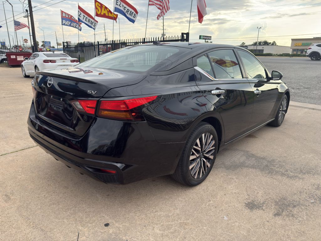 2023 Nissan Altima Image 7