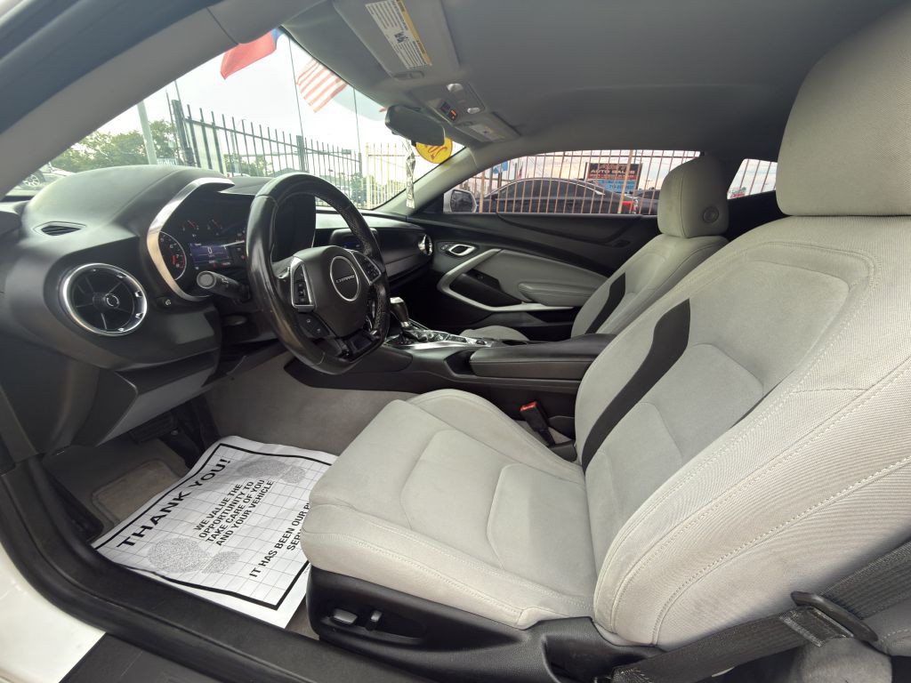 2022 Chevrolet Camaro Image 12