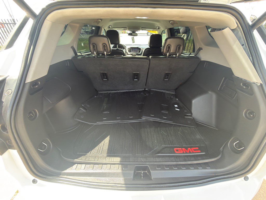 2020 GMC Terrain Image 11