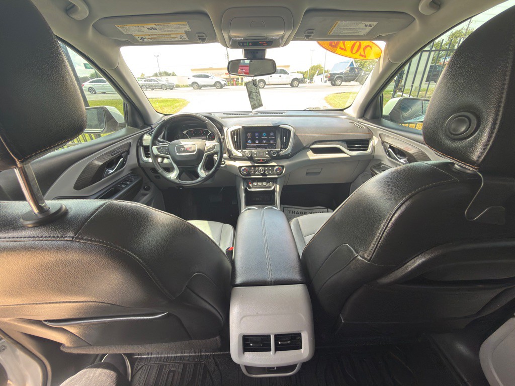 2020 GMC Terrain Image 16