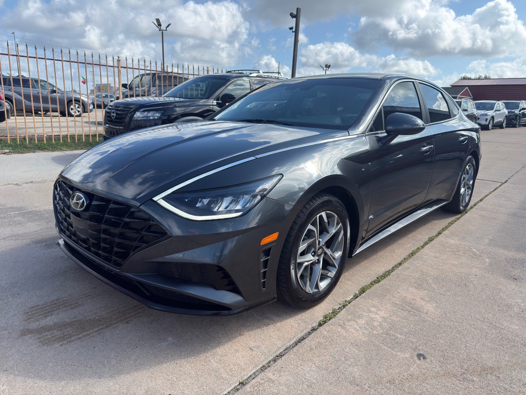 2023 Hyundai Sonata Image 2