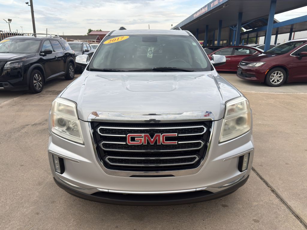 2017 GMC Terrain Image 2