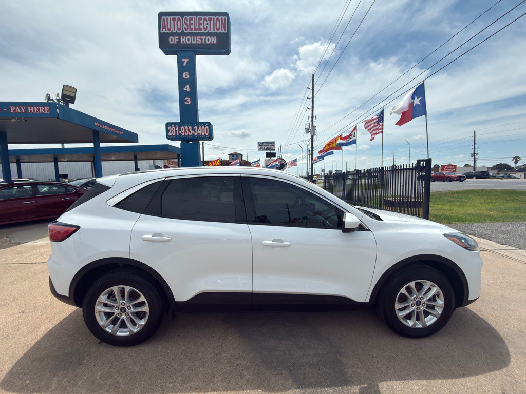 2020 Ford Escape Image 5