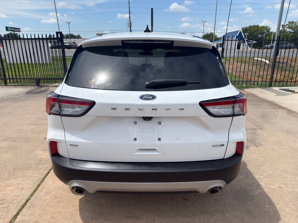 2020 Ford Escape Image 8