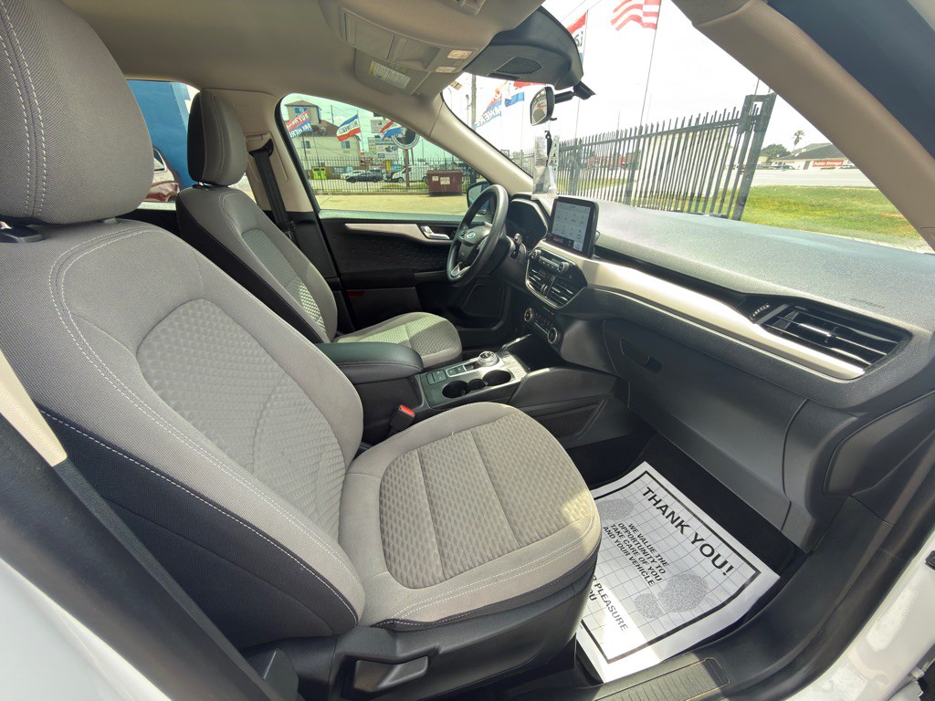 2020 Ford Escape Image 10