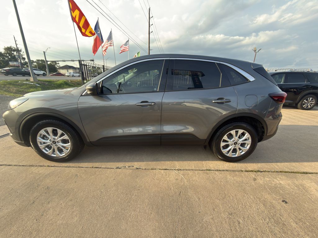 2023 Ford Escape Image 4