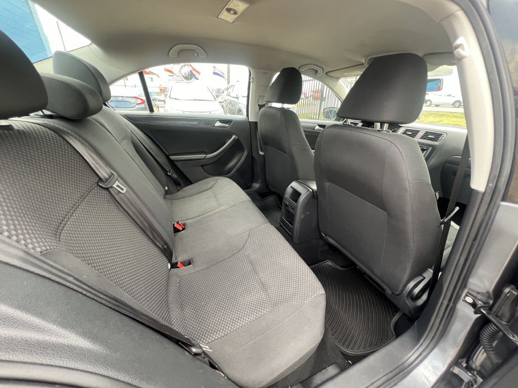 2014 Volkswagen Jetta Image 10