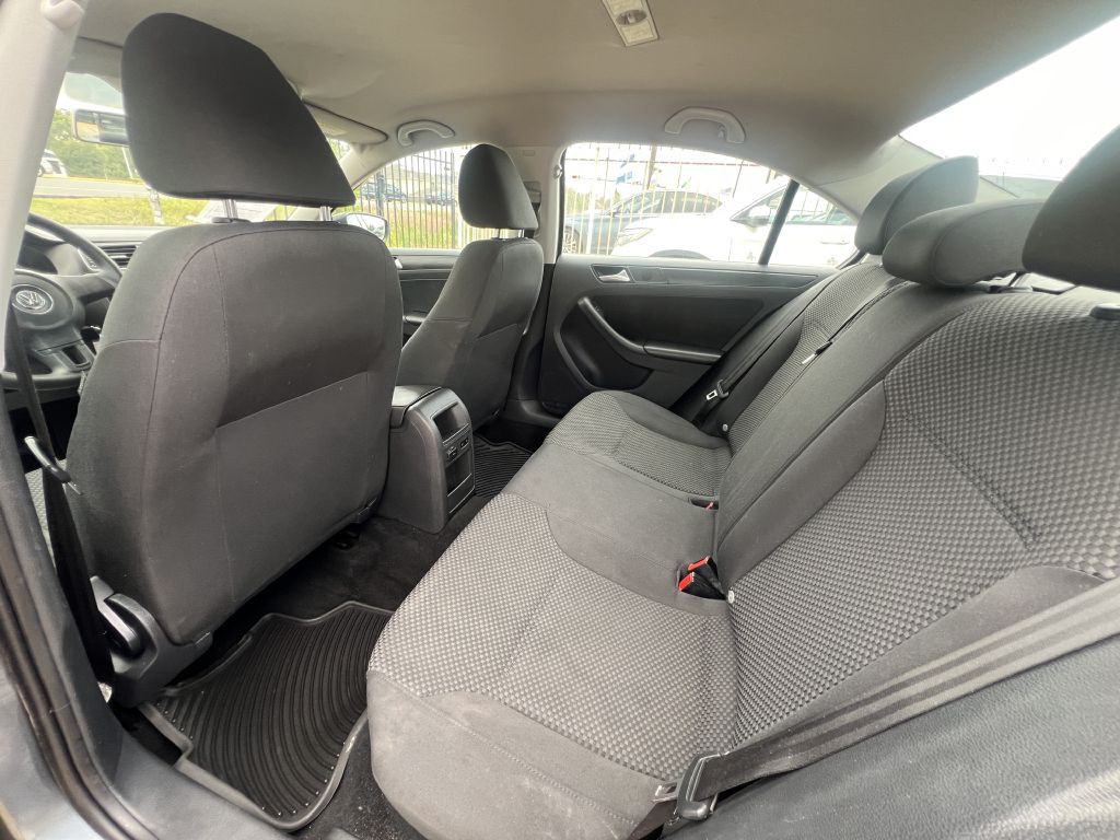 2014 Volkswagen Jetta Image 12