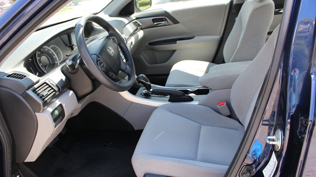 2013 Honda Accord Image 12