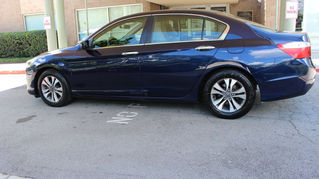 2013 Honda Accord Image 13