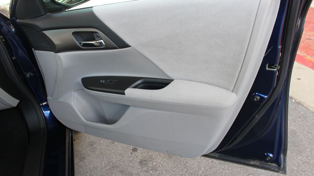 2013 Honda Accord Image 24