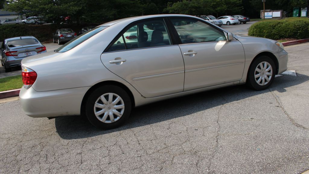 2005 Toyota Camry Image 8