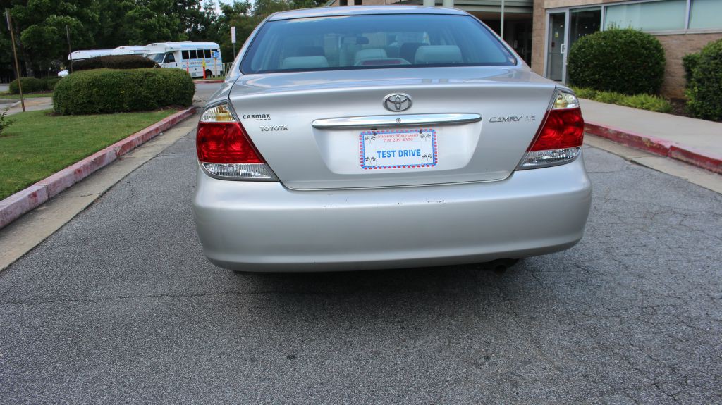 2005 Toyota Camry Image 10