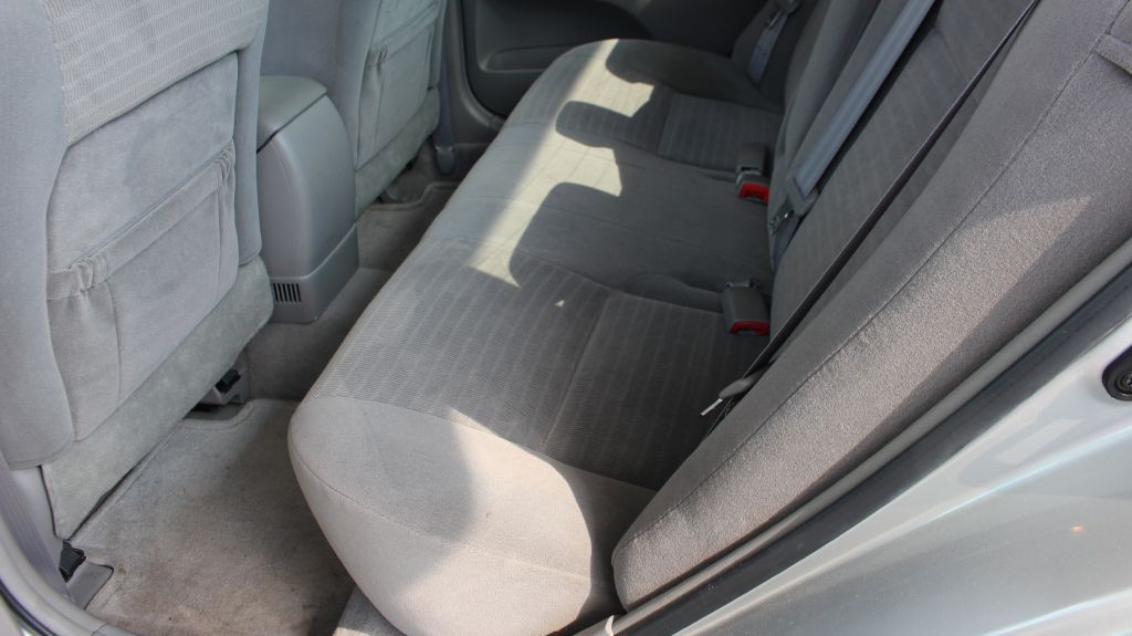 2005 Toyota Camry Image 13