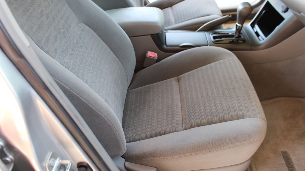 2005 Toyota Camry Image 16
