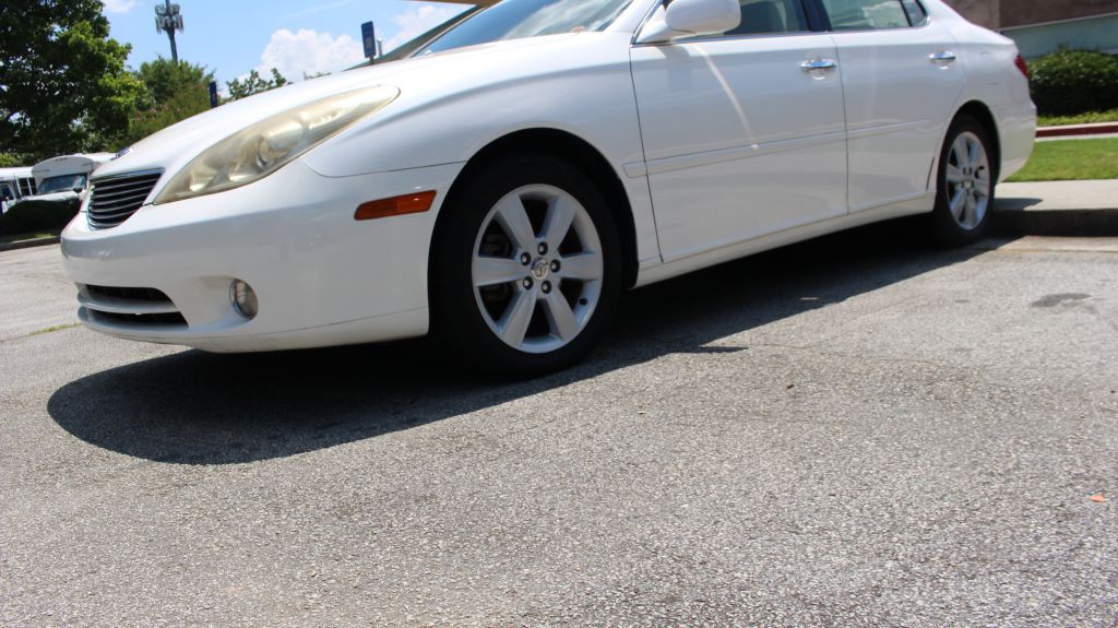 2005 Lexus ES Image 4