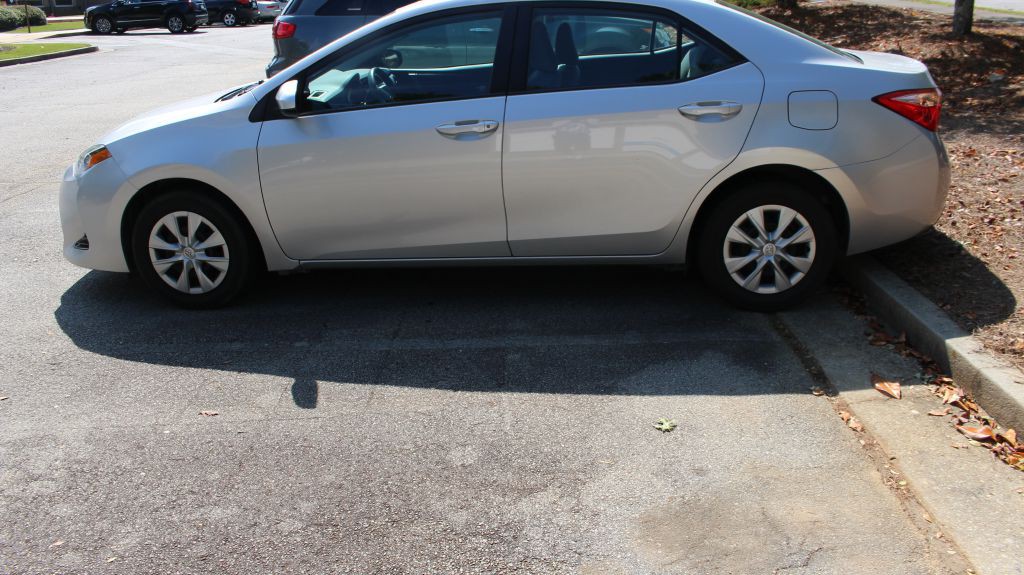 2017 Toyota Corolla Image 6