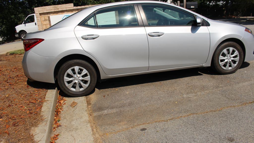 2017 Toyota Corolla Image 13