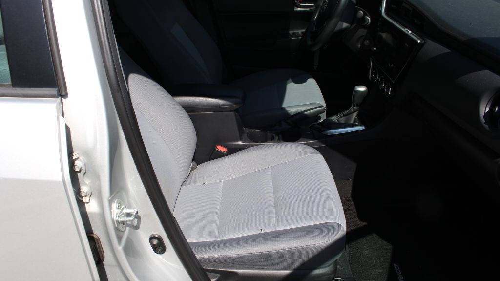 2017 Toyota Corolla Image 16
