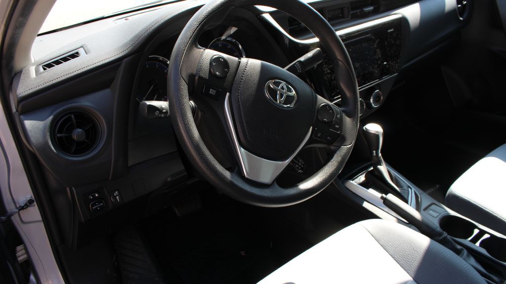 2017 Toyota Corolla Image 21