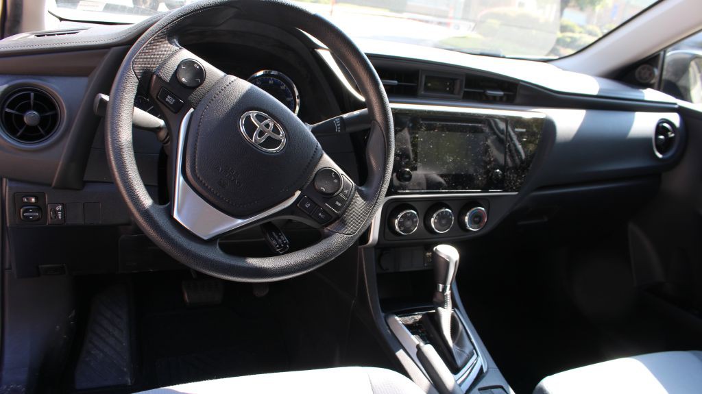 2017 Toyota Corolla Image 25