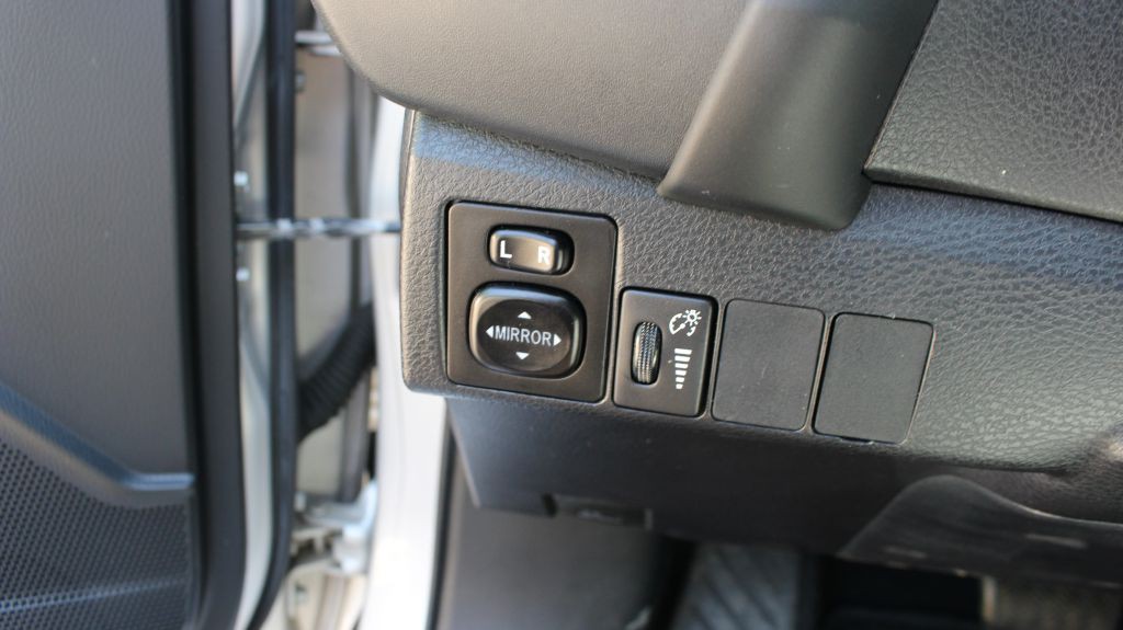 2017 Toyota Corolla Image 31