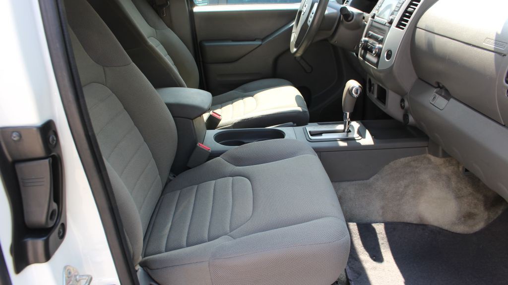 2018 Nissan Frontier Image 17