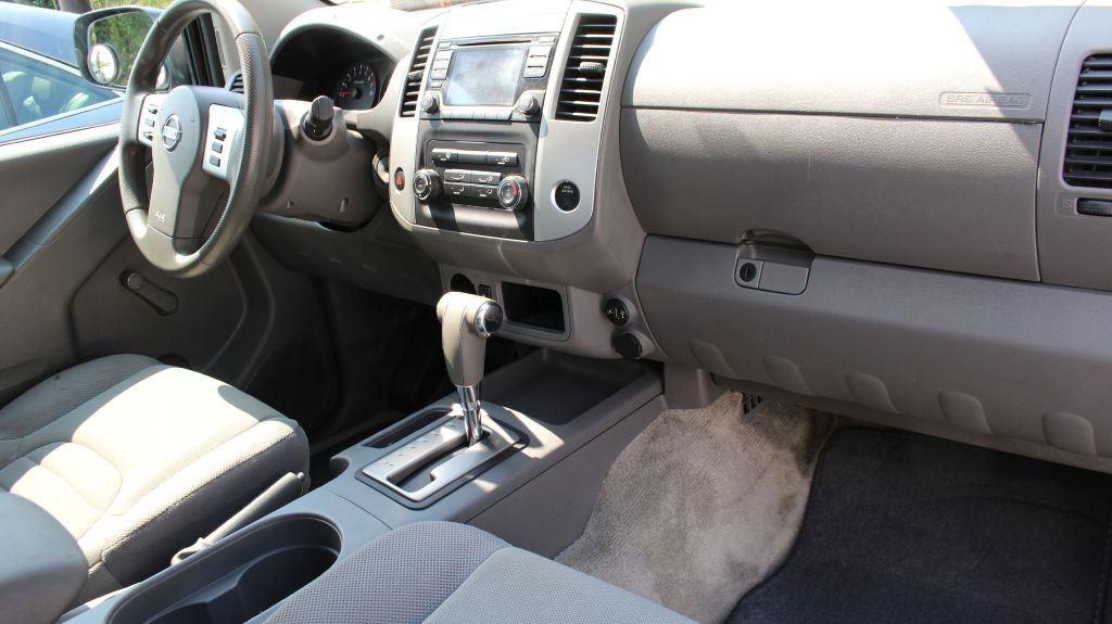 2018 Nissan Frontier Image 24