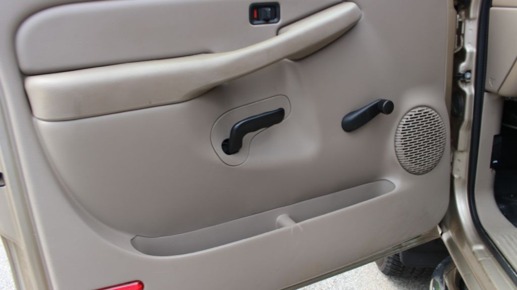 2004 Chevrolet Silverado 1500 Image 10