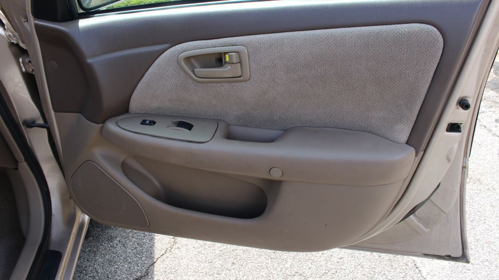 2001 Toyota Camry Image 13
