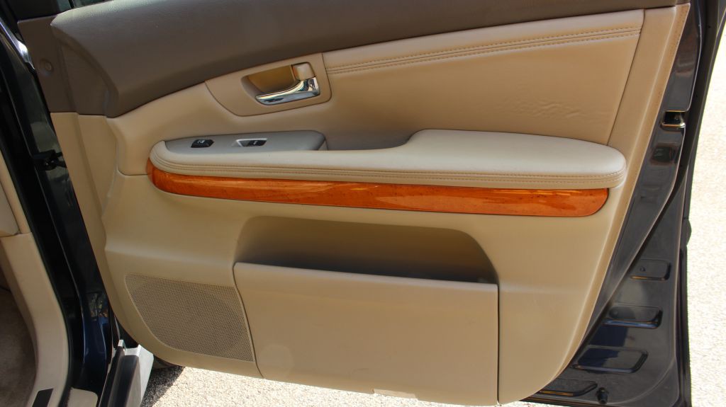 2005 Lexus RX Image 21