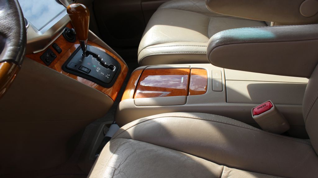 2005 Lexus RX Image 23