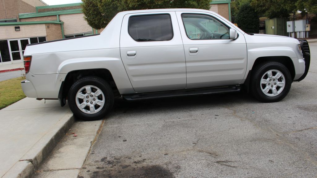 2006 Honda Ridgeline Image 2