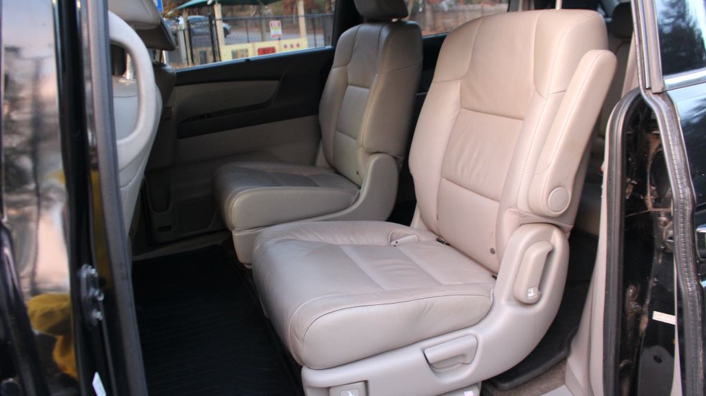 2011 Honda Odyssey Image 13