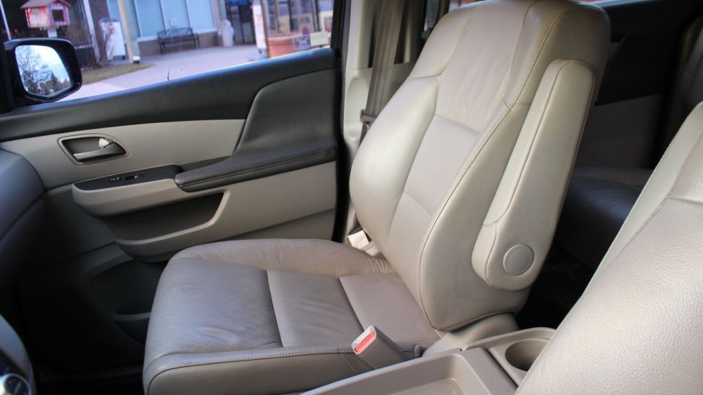 2011 Honda Odyssey Image 16