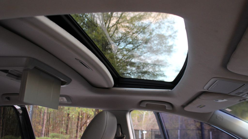 2011 Honda Odyssey Image 30