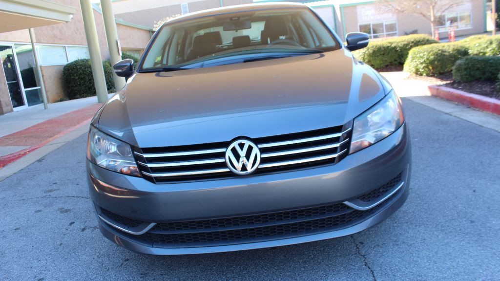 2013 Volkswagen Passat Image 16