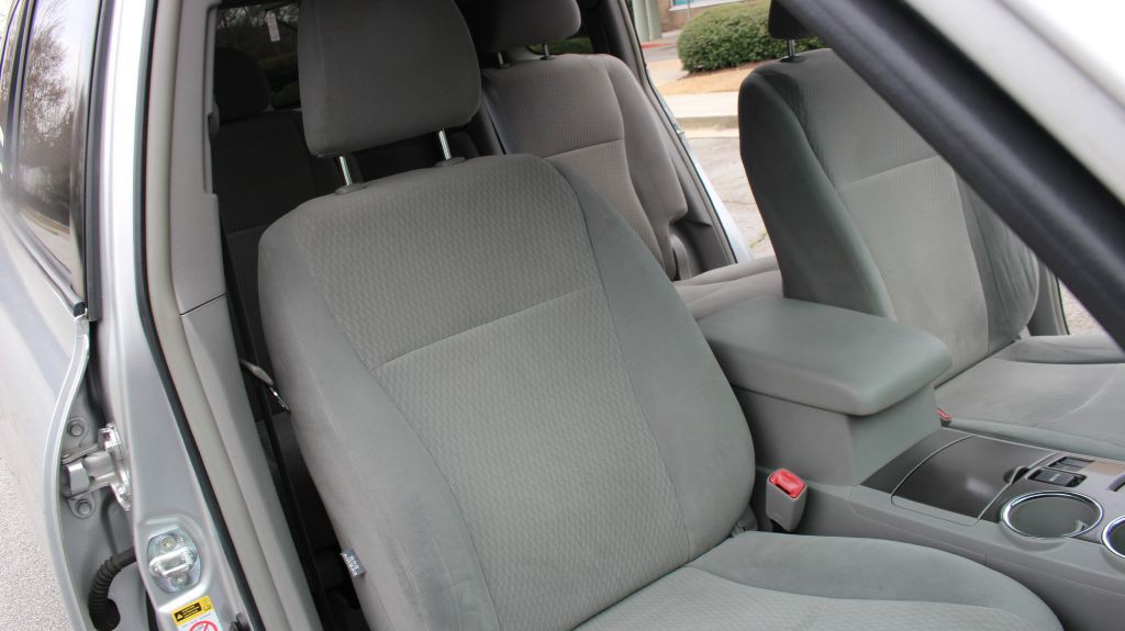 2010 Toyota Highlander Image 18