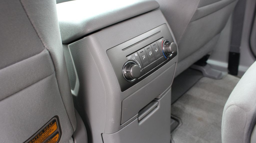2010 Toyota Highlander Image 11