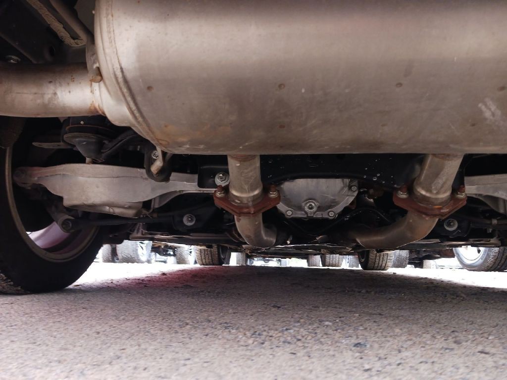 2010 INFINITI G37 Image 3