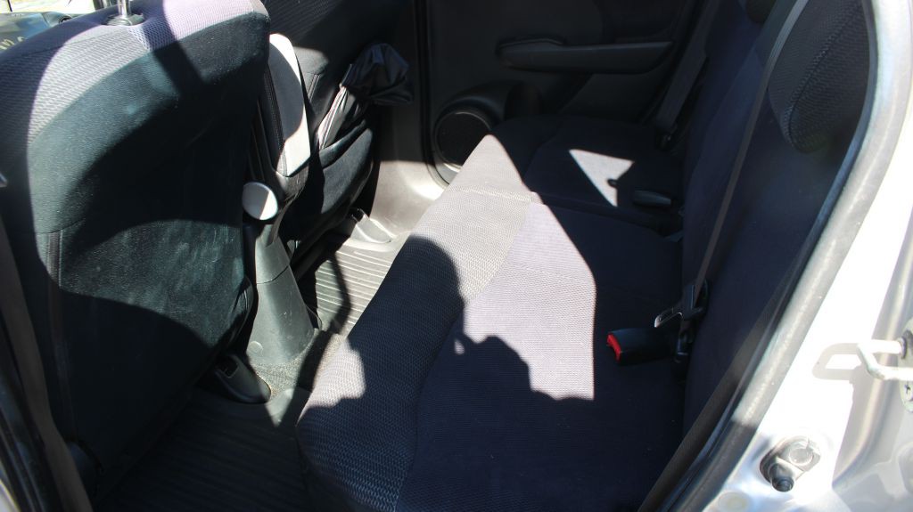 2012 Honda Fit Image 15
