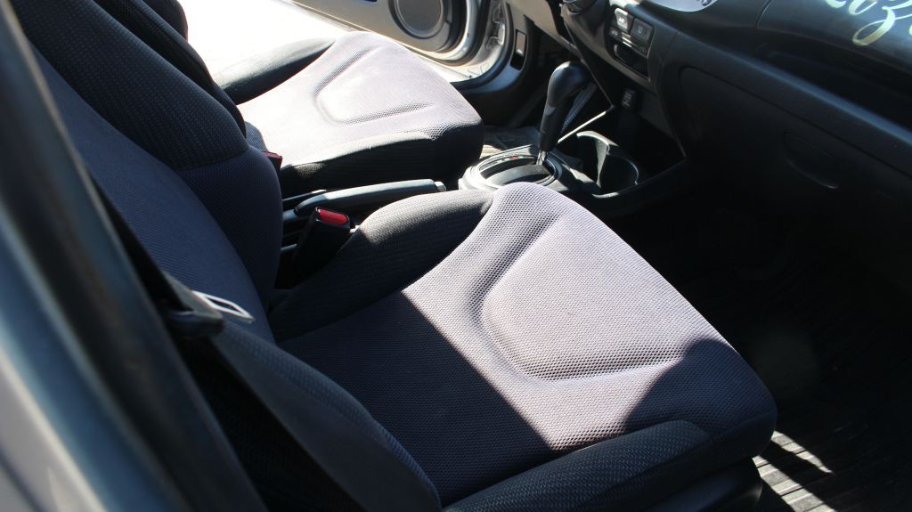 2012 Honda Fit Image 17