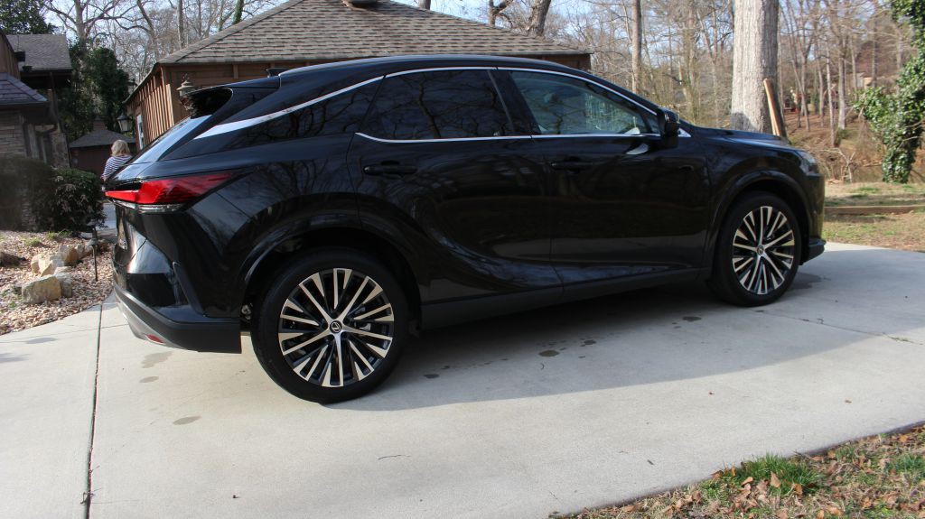 2026 Lexus RX Image 5