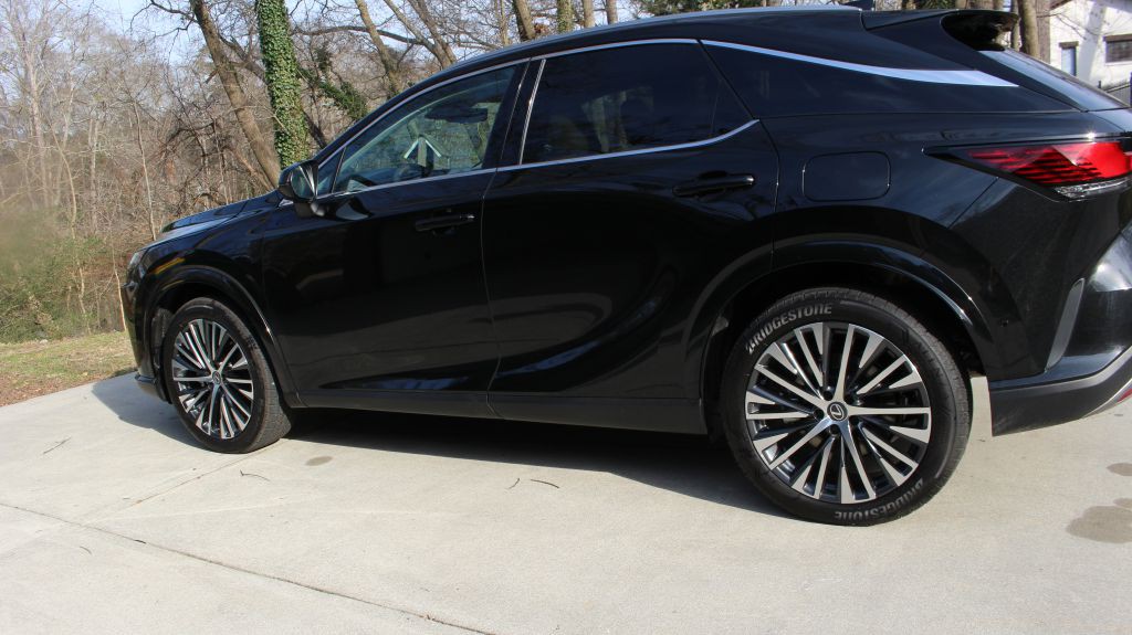 2026 Lexus RX Image 10