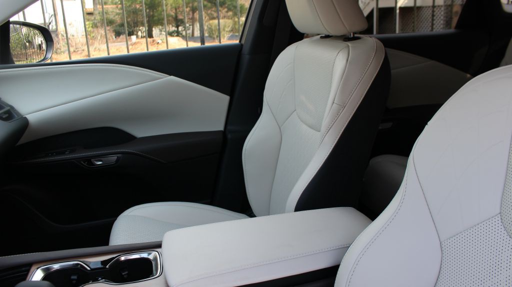 2026 Lexus RX Image 19