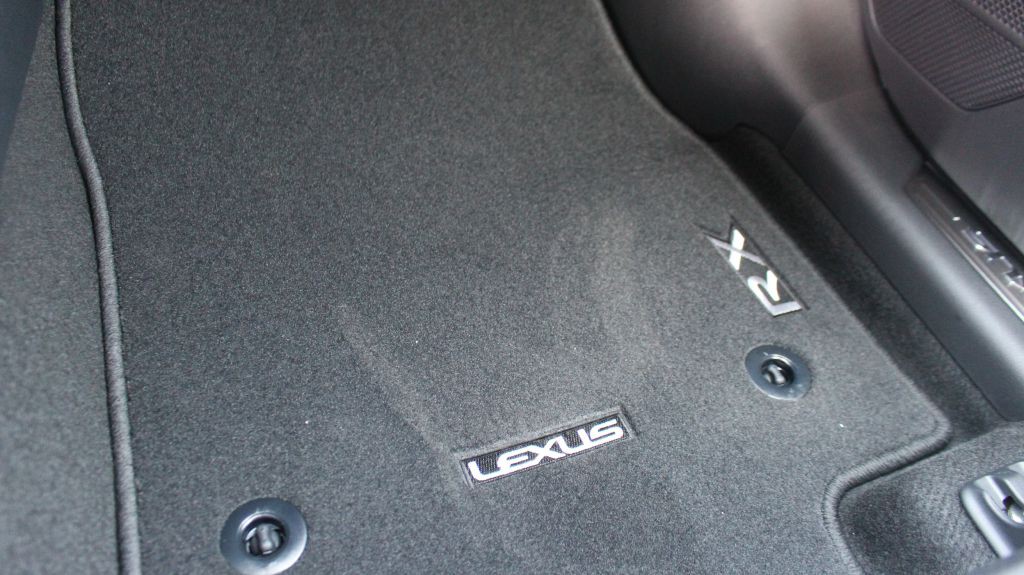 2026 Lexus RX Image 32