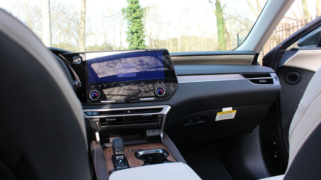 2026 Lexus RX Image 41