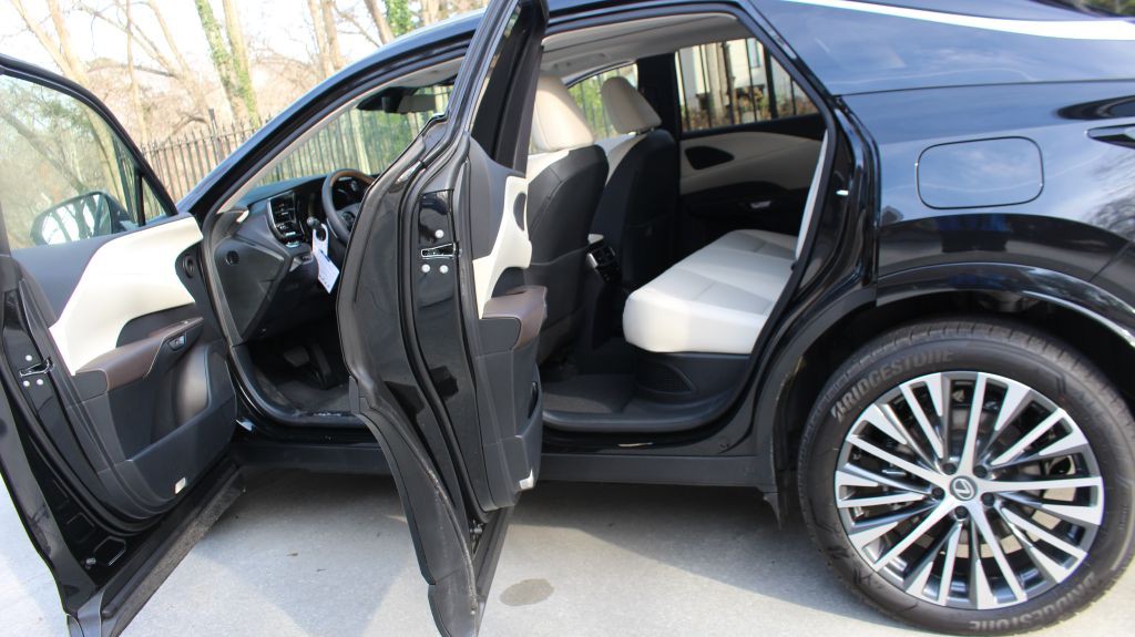 2026 Lexus RX Image 49